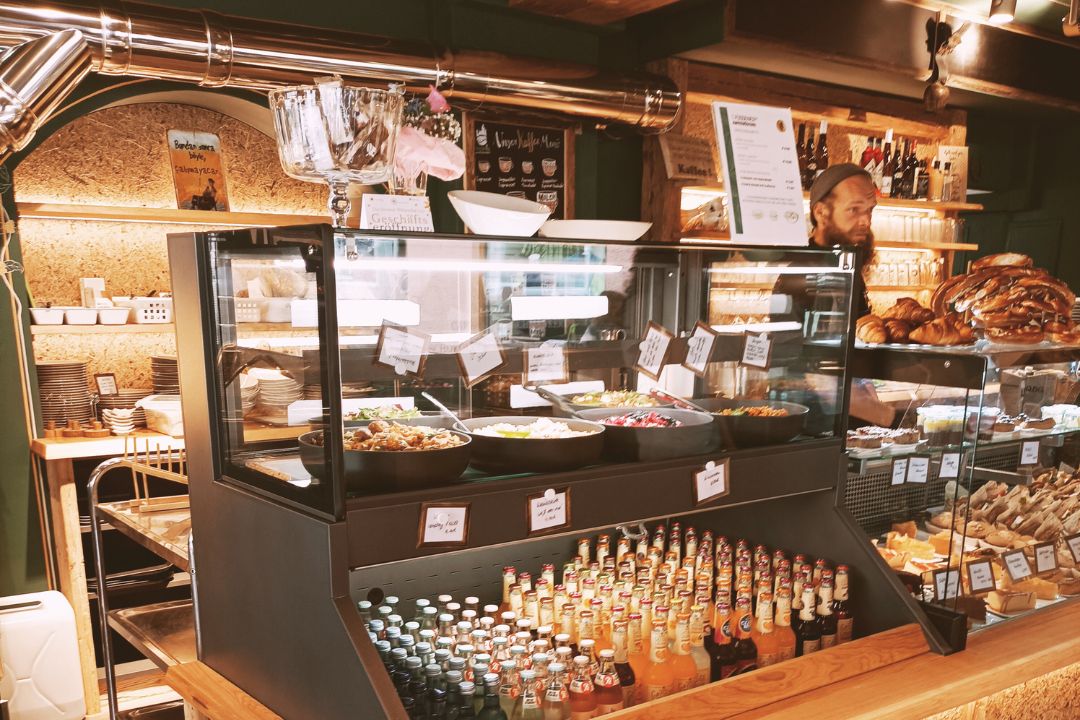 Kaffeerösterei_Füssen_Füssener_Kaffeeroesterei_Erste_Kaffeekult_Cafe_Restaurant_Mittagskarte_Snacks